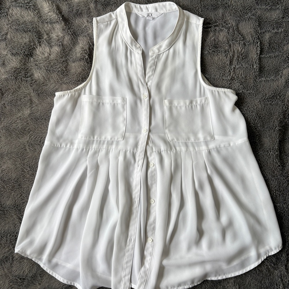 White Sleeveless Blouse / Jack / flowing / Summer
